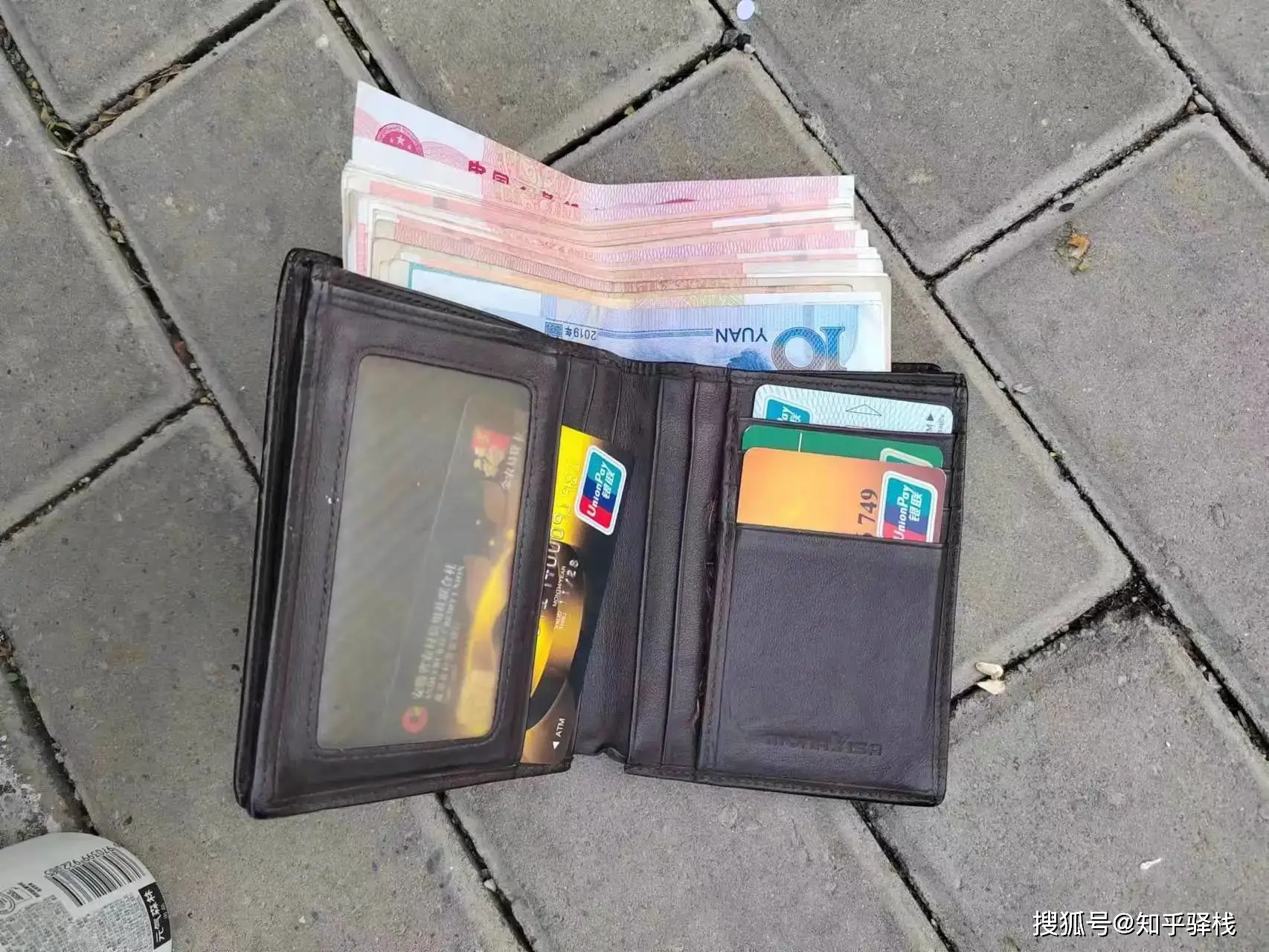 如果恢复带钱包用现金，你会习惯吗？算清 3 笔账再回答